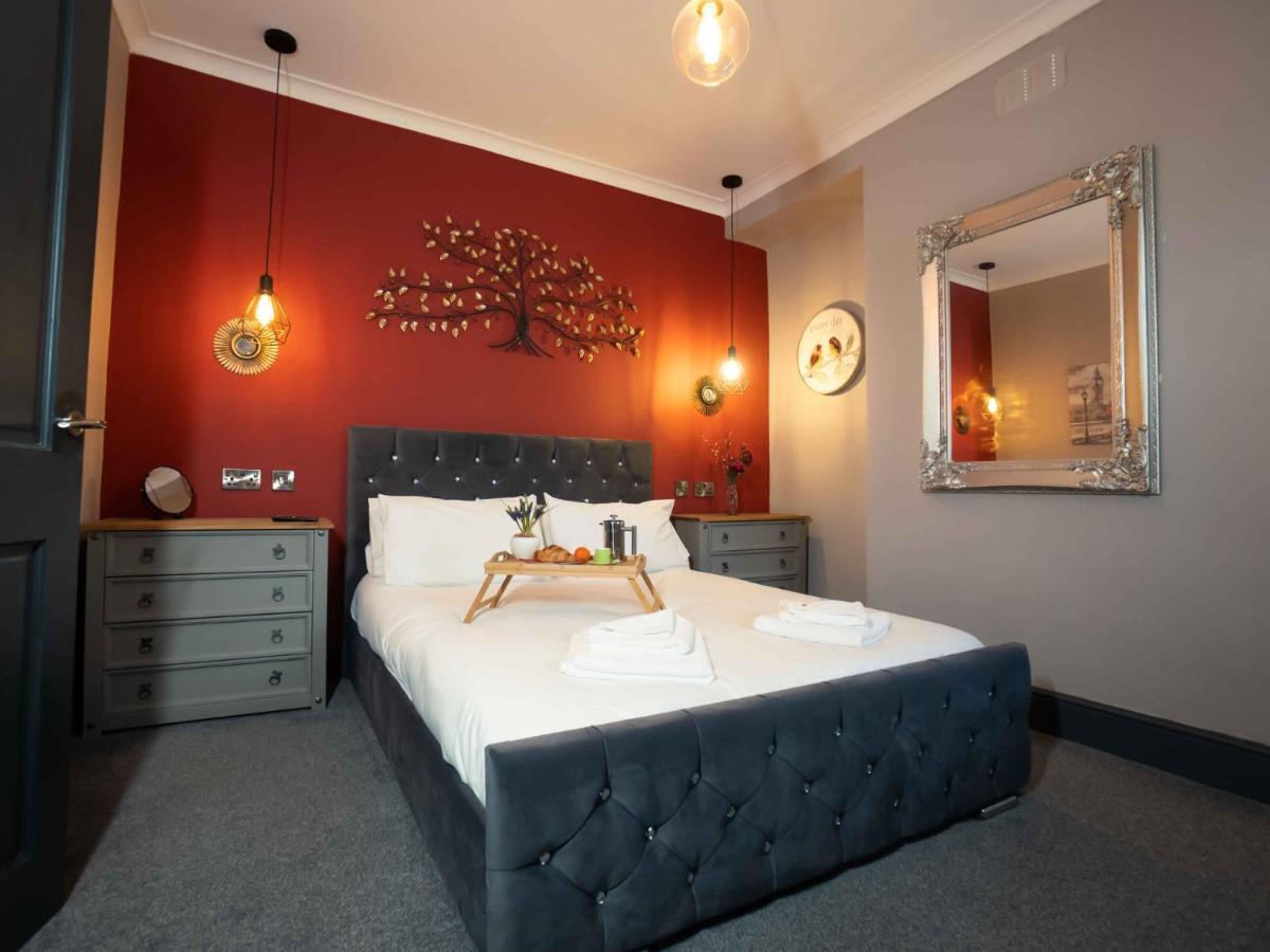Pass The Keys Amazing, Newly Renovated 5Bedroom House Sleeps 10 Scarborough Ngoại thất bức ảnh