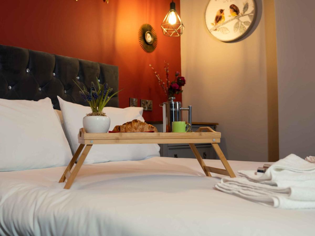 Pass The Keys Amazing, Newly Renovated 5Bedroom House Sleeps 10 Scarborough Ngoại thất bức ảnh