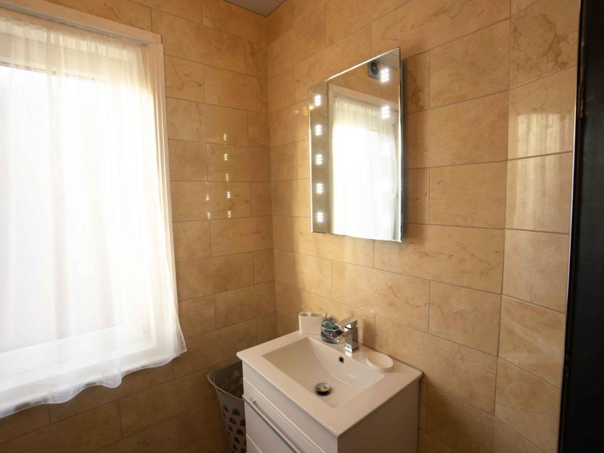 Pass The Keys Amazing, Newly Renovated 5Bedroom House Sleeps 10 Scarborough Ngoại thất bức ảnh