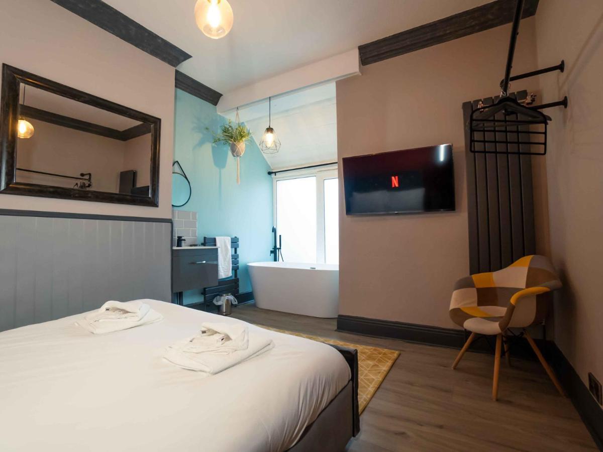 Pass The Keys Amazing, Newly Renovated 5Bedroom House Sleeps 10 Scarborough Ngoại thất bức ảnh